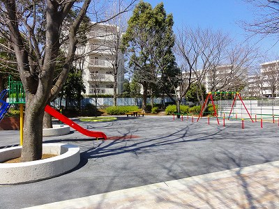 遊具のある広場です。