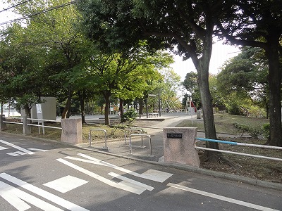 公園の入口です。