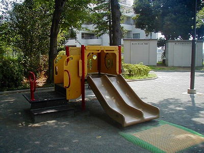 複合遊具です。