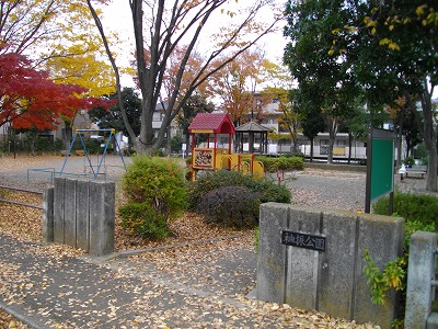 公園の入口です。