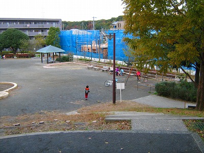 四阿のある広場です