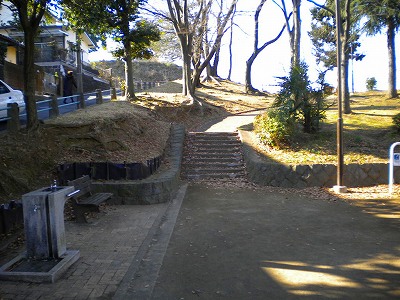 水飲みと階段です。