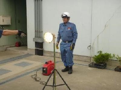 携帯発電投光器取扱訓練の画像