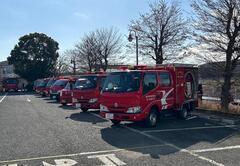車両分列行進参加の消防団車両の写真