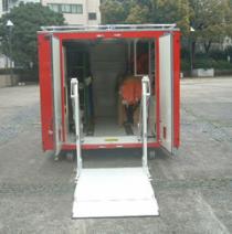 資機材搬送車の画像2
