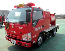 燃料補給車の画像1