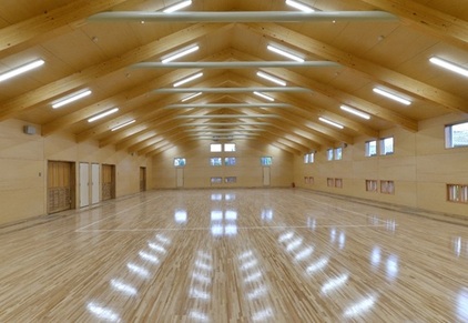緑が丘中学校武道場　内観