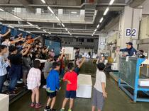 市場見学の様子
