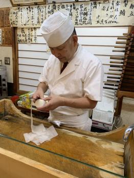 島田和気男マイスターの作業の様子