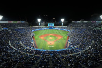 横浜スタジアム