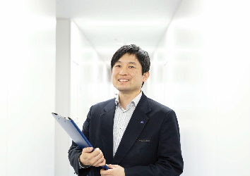 教育委員会事務局不登校支援・いじめ対策課の職員