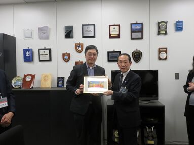 シンガポール海事港湾庁長官と横浜市港湾局長　　　　　　　　　　　　　　　　　　　　　　　　　　　　　