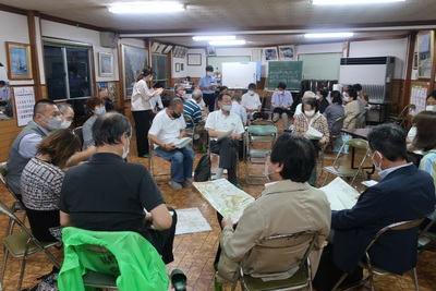 岡村