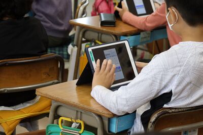 タブレット操作様子