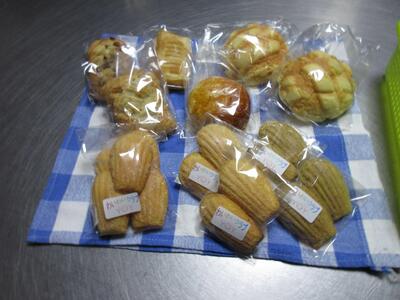 わいわいクラブ自主製品パン・焼き菓子