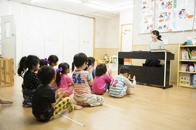 リトミックプログラムの様子