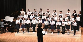 小学校音楽フェスティバルの写真（三ツ沢小学校）
