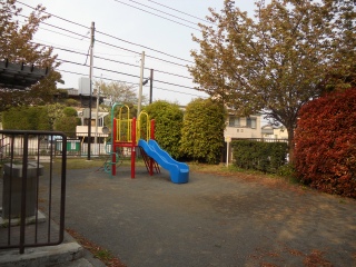 日吉本町東根公園の写真2