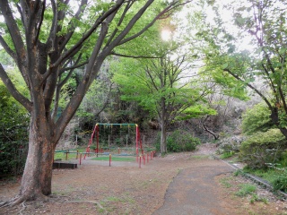 日吉本町西原公園の写真２