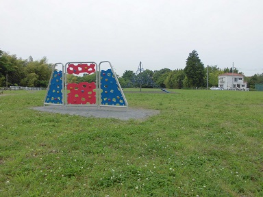 太尾見晴らしの丘公園　クライム遊具