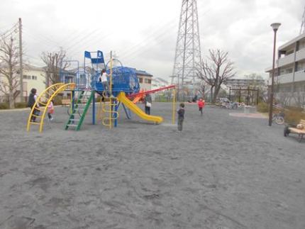 綱島東五丁目公園　写真