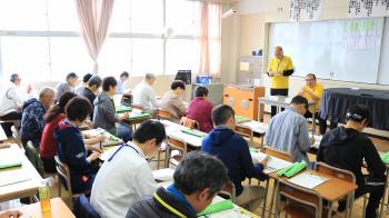 地域活動者による講義