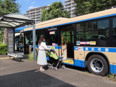 後ろの扉から乗車します