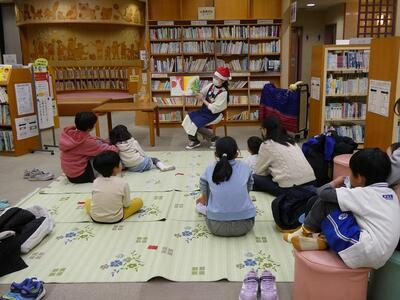冬のとくべつおはなし会②
