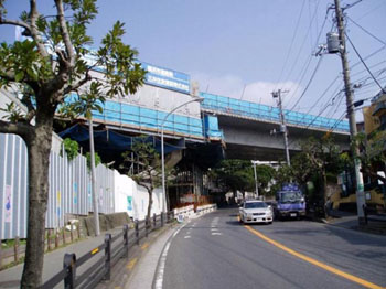 汐見台平戸線との交差部