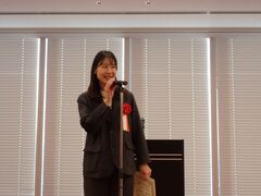 企業の部　大賞表彰状授与の写真です