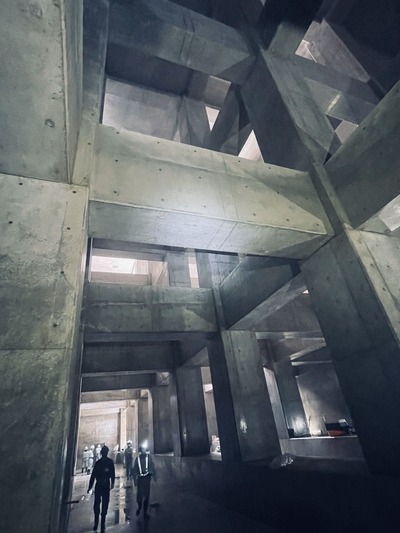 雨水調整池の地下の写真１
