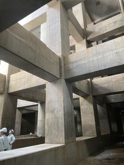 雨水調整池の地下の写真２