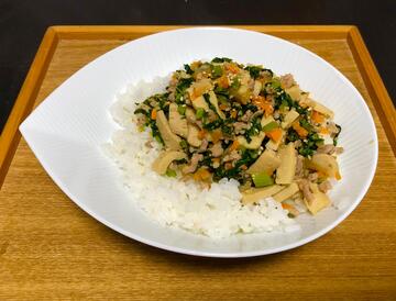 コマツナたっぷり骨元気丼