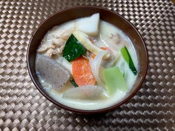 横浜野菜たっぷり豆乳豚汁