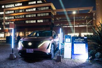 日産アリア（EV）と給電の様子１