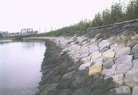 旧臨港線護岸の写真