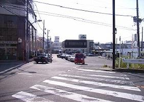 長津田駅南口駅前広場写真