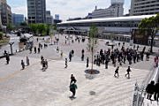 桜木町駅前広場