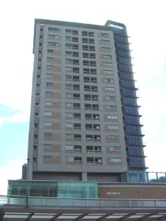 優良建築物ビル全景の写真