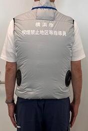 空調服の背面の写真