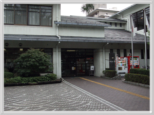 神奈川地区センター入り口