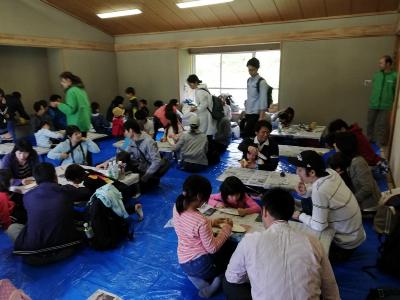 木工工作の様子の写真