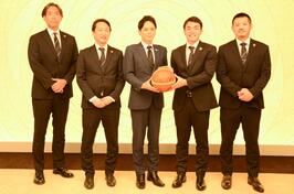横浜ビー・コルセアーズの皆さまと面会しました