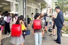 市立上菅田笹の丘小学校を訪問しました