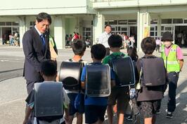 市立本郷台小学校を訪問しました