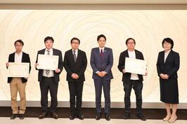 「令和6年度 横浜市困難を抱える若者の就労訓練協力団体等への市長表彰式」を行いました