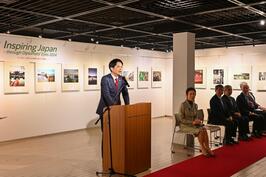 「にっぽん―大使たちの視線2024」写真展の開幕式典に出席しました