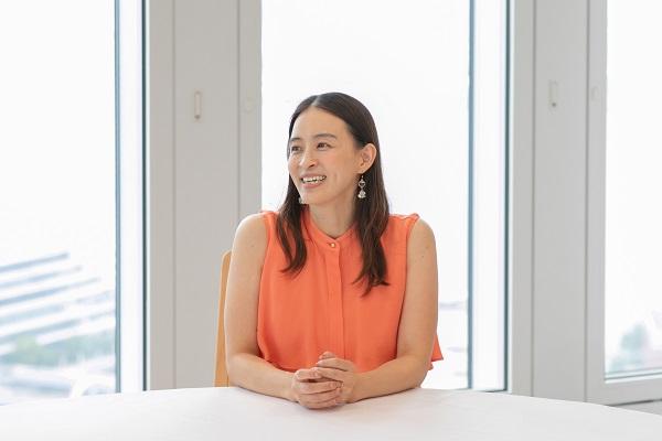 対談中の田中理恵さんの様子