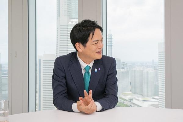 対談中の市長の様子