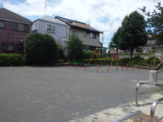 青砥第四公園の広場